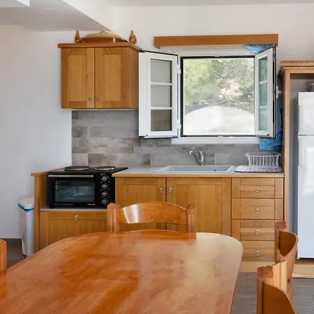 Apartment Calliope Maille Family House