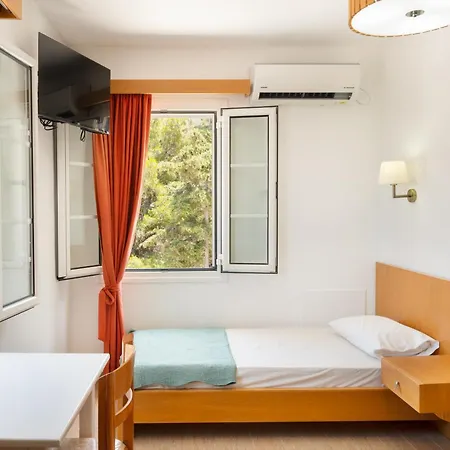 Calliope Maille Family House Apartment Myrties