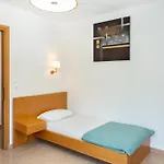 Calliope Maille Family House Apartamento